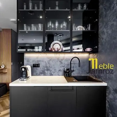 Moon Apartment *