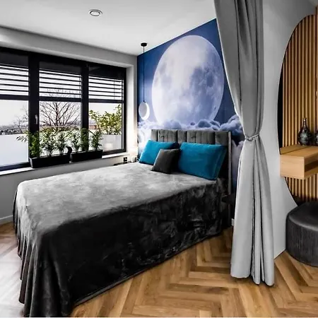 Moon Apartment