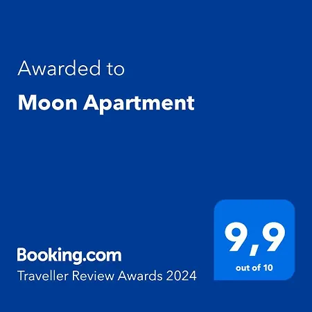 Moon Apartment *